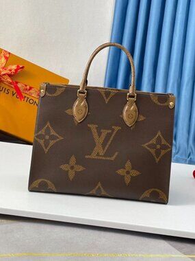 AUTHENTIC Louis Vuitton ONTHEGO bag MM